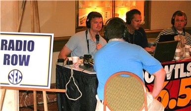 Graham Dunn shows his better side with Michael, Gary and the Oz.